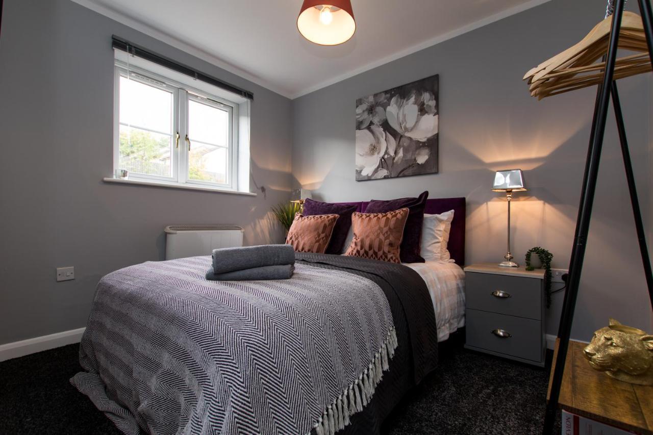 Apartment Newly Renovated Modern House With Free Parking *