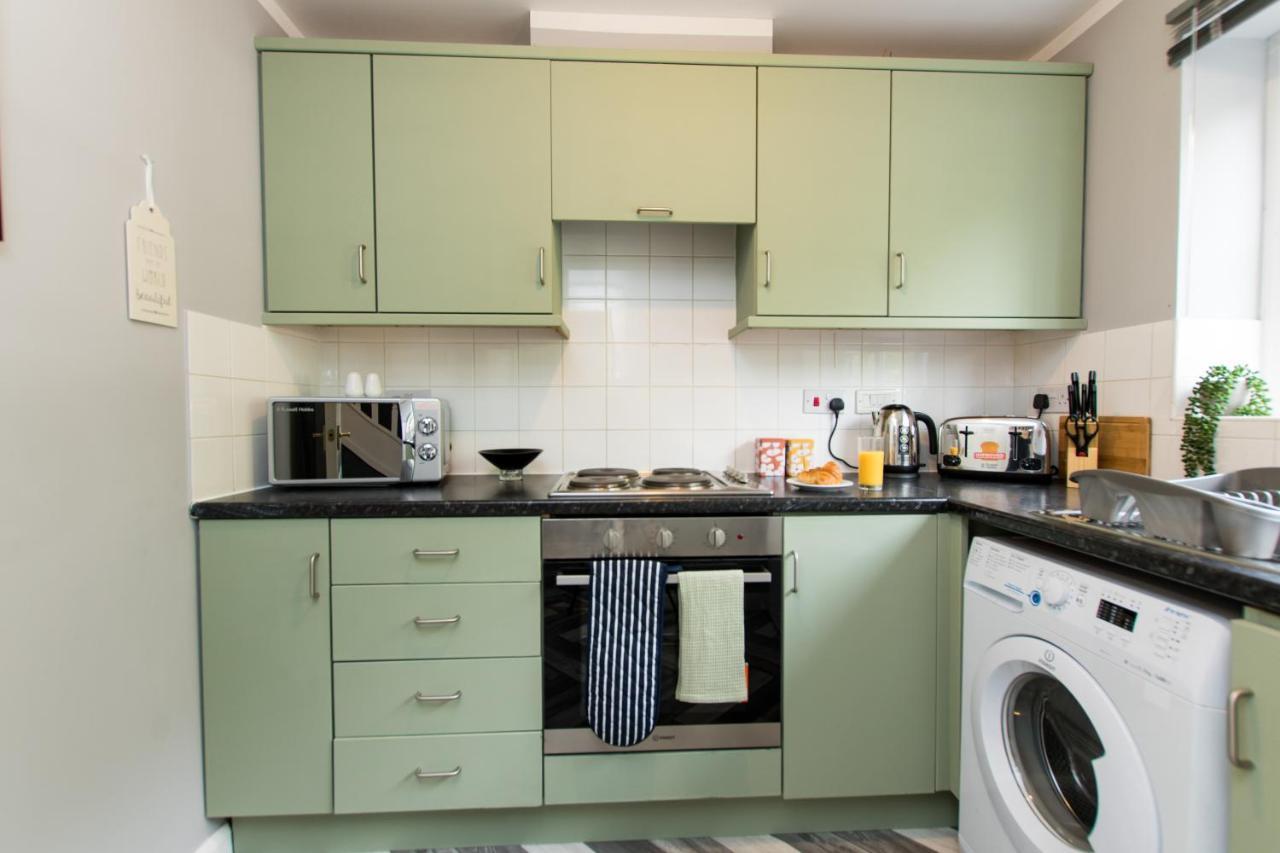 Apartment Newly Renovated Modern House With Free Parking Nottingham