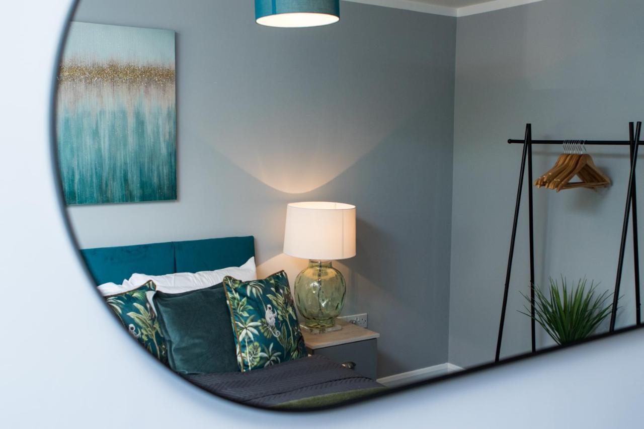 Newly Renovated Modern House With Free Parking Apartment Nottingham